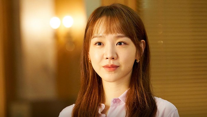 Harga Outfit Shin Hye Sun di Drakor See You in My 19th Life, Mulai dari Rp800 Ribu Aja!