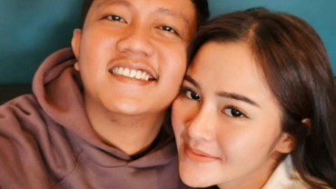 Kelaparan hingga Sakit Perut, Denny Caknan Tak Tega Bangunkan Bella Bonita