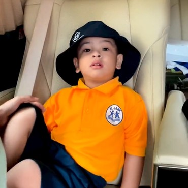 Lihat Teman Diantar Orang Tua ke Sekolah, Gala Sky: Papi Gala Udah di Surga