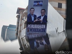 Deretan Aksi Kader Demokrat di Daerah Take Down Baliho Anies!