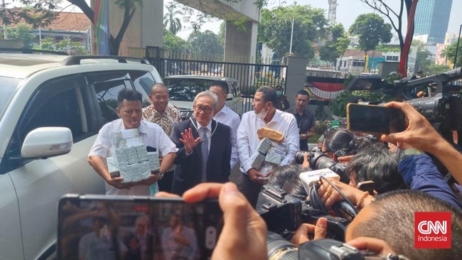 Direktur Penyidikan Jampidsus Kuntadi mengatakan pihaknya bakal mendalami pemilik uang Rp27 miliar yang dikembalikan ke pengacara Maqdir Ismail.