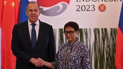Lavrov Bertemu Menlu Retno, Rusia Dorong ASEAN Lepas dari Dolar AS
