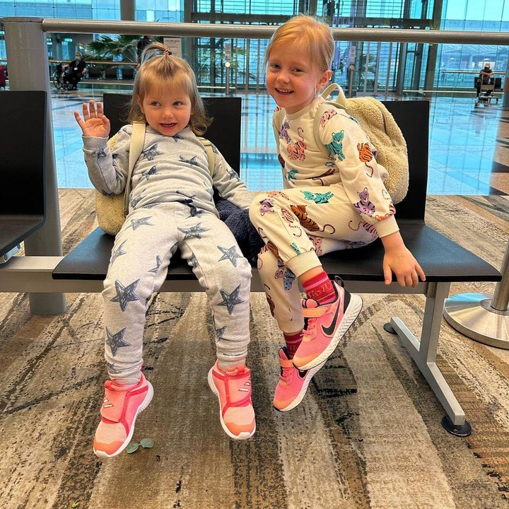 <p>Kedua anak Marissa Nasution, Allie dan Ollie, memiliki wajah bule dari sang Ayah yang keturunan Jerman, Bunda. Keduanya memiliki mata berwarna biru nan indah, lho. (Foto: Instagram: @marissaln)</p>