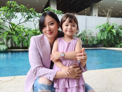7 Potret Anak Artis Berwajah Bule, Gemas dan Miliki Mata Indah Bun!