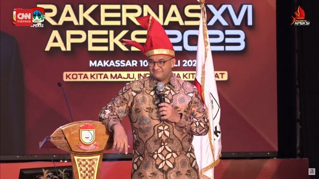 Mereka diberikan waktu untuk berpidato melempar pelbagai rencana program masing-masing bila nantinya terpilih sebagai presiden menggantikan Jokowi.