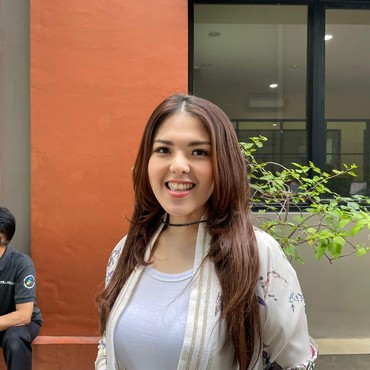 Sebulan Nikah, Tina Toon Tak Pakai Cincin Kawin karena...