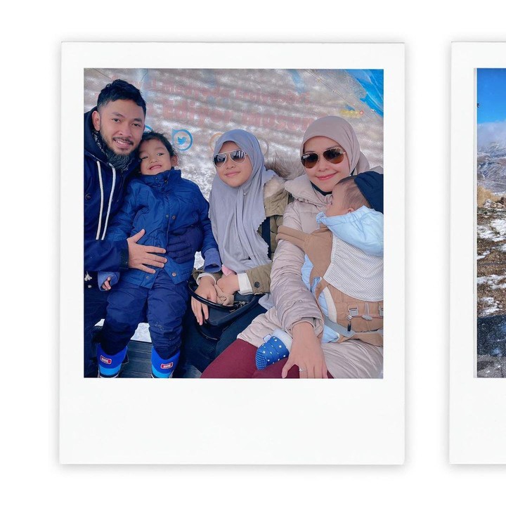 <p>Dalam perayaan ini, Metha juga menulis caption manis nih, Bunda. "Saling menjaga satu sama lain. <em>Alhamdulillah..</em> untuk semua berkahnya," tulisnya. (Foto: Instagram @methayuna)<br /><br /><br /></p>