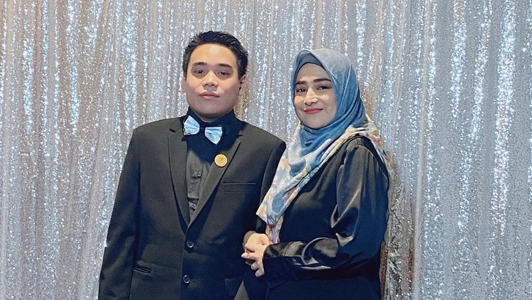 Anak Cindy Fatikasari Anak Cindy Fatikasari