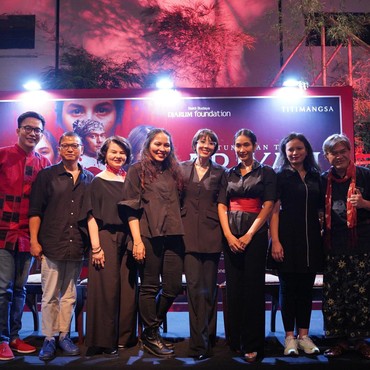 Happy Salma Hadirkan Legenda Si Manis Jembatan Ancol ke Pentas Teater