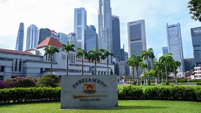 Singapura membuka penyelidikan dugaan korupsi yang melibatkan Menteri Transportasi hingga miliarder yang bawa gelaran F1 ke negara kota tersebut.