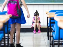 Miris! Bocah 4 Tahun Di-bully Tetangga Ditendang-Dijambak, Pelaku Ditangkap