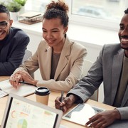 5 Cara Membangun Komunikasi Efektif di Lingkungan Kantor