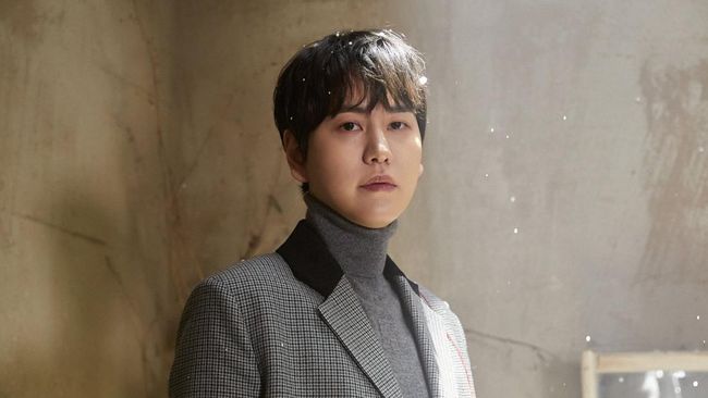 Kyuhyun Super Junior bahas kontrak eksklusif dengan Antenna, agensi Yoo Jae-suk hingga Mijoo, usai keluar dari SM Entertainment.