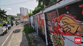 FOTO: Mural Pemilu Anti-hoaks dan Politik Uang di Depok