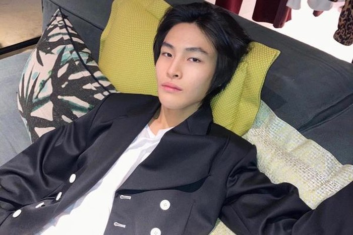 Pria kelahiran 25 November 2001 ini bahkan pernah mengikuti survival show Produce X 101, sebagai perwakilan trainee dari SF Entertainment./ foto: instagram.com/minseo3327
