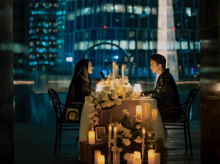 5 Potret Anniversary Pernikahan Dinda Hauw dan Rey Mbayang ke-3, Romantis Bun