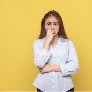 6 Cara Terbaik Mengatasi Rasa Cemas yang Sering Mendadak Menyerangmu