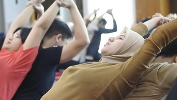 KELAS PRENATAL YOGA COUPLE HINGGA PEMENANG HADIAH