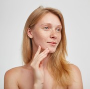 6 Cara Efektif Mencegah Tanda Penuaan Dini, Sangat Mudah Diterapkan!