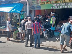 Balita di Makassar Tewas Terlindas Truk Usai Motor Didudukinya Mundur Sendiri