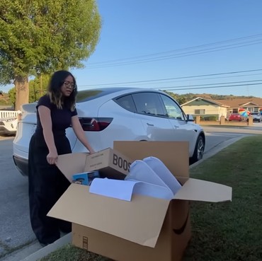 Video Cinta Kuya Pungut Botol Bekas demi Dapat Cuan Viral