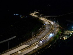 Mengenal Sistem Penerangan Jalan Tol, Kenapa Tak Semua Ada Lampunya?