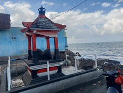 Abrasi Kian Parah, Tugu Perjuangan Pebuahan Terancam Hilang