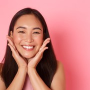 Rutinitas Sederhana yang Membuat Kulit Jadi Glowing, Dimulai dari Hal Kecil!