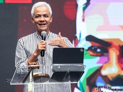 FX Rudy Klaim Baju Hitam Putih Kampanye Ganjar Idenya