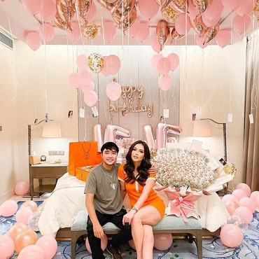 Lucinta Luna Akan Menikah, 7 Potret Terbaru Abash Eks Pacar Pamer Kemesraan