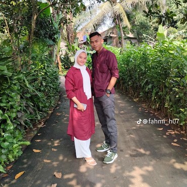 7 Potret Fahmi Husein Suami yang Ditinggal Anggi Demi Kembali ke Pelukan Mantan