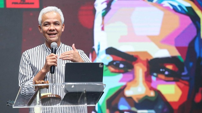 Ganjar Pranowo merespons pertemuan politikus PDI Perjuangan Budiman Sudjatmiko dengan Ketua Umum Gerindra, Prabowo Subianto.