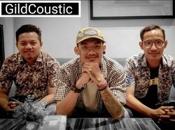 Lirik Lagu Manot GildCoustic dan Terjemahannya