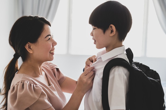Ilustrasi Persiapan Anak di Hari Pertama Sekolah