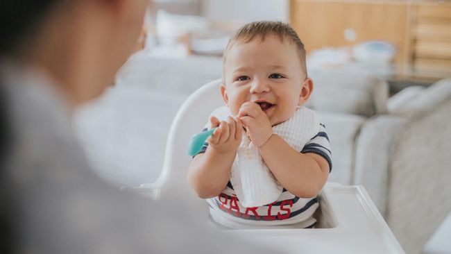 9 Peralatan MPASI Bayi yang Dibutuhkan dan Tidak Mubazir
