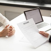Jobseeker Merapat! Ketahui 5 Trik Menulis Deskripsi Diri di CV Agar Dilirik Rekruter!