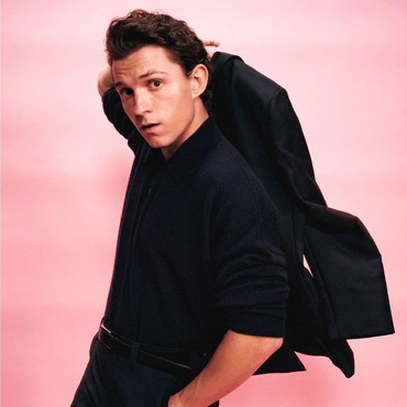 Tom Holland Jadi The Next James Bond? Ini Jawabannya