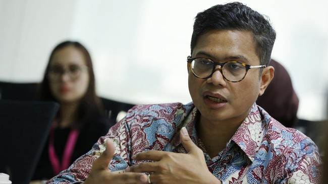 Pahala sebelumnya adalah Wakil Menteri BUMN. Posisi yang ditinggalkannya itu akan diisi oleh Rosan Roeslani.