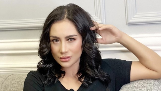 Profil Shinta Bachir Aktris Film Horor Yang Kini Gugat Cerai Suami Mrjulianto 