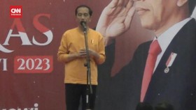 VIDEO: Jokowi Minta Relawan Tak Buru-Buru Dukung Capres