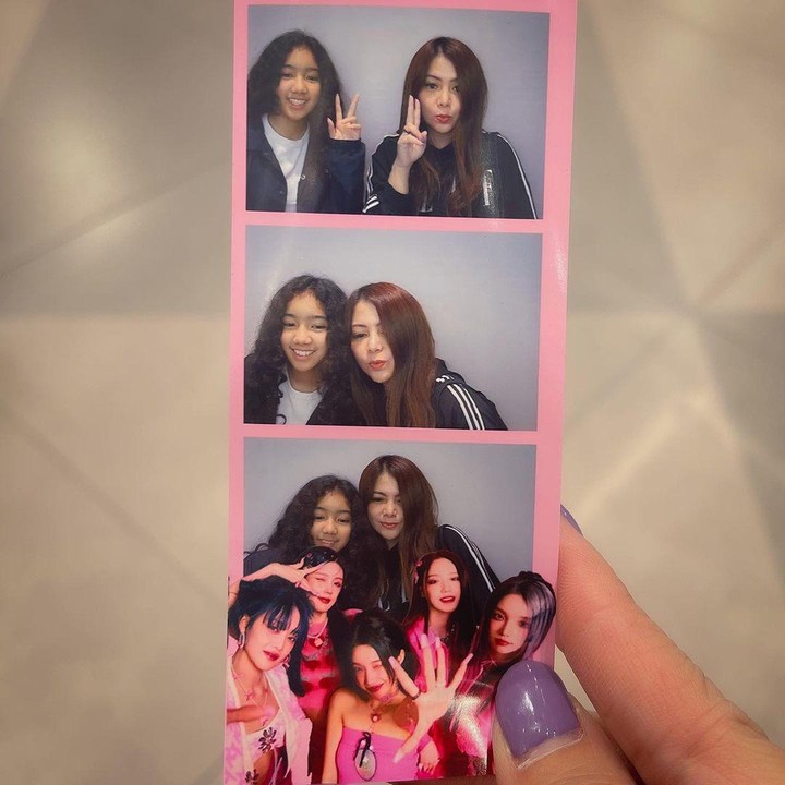 <p>Sejauh ini, hubungan Wina dan Leticia telihat sangat dekat. Bahkan, keduanya sama-sama menjadi K-Popers, lho. "Ketika sesama pecinta kpop bersatu," tulisnya dalam caption. (Foto: Instagram @winatalia) <br /><br /><br /></p>