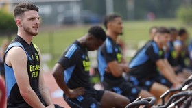 FOTO: Arsenal Diuji MLS All Stars Asuhan Rooney