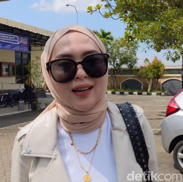 Begini Reaksi Meylisa Zaara Usai Sang Suami Bantah Tudingan Gay