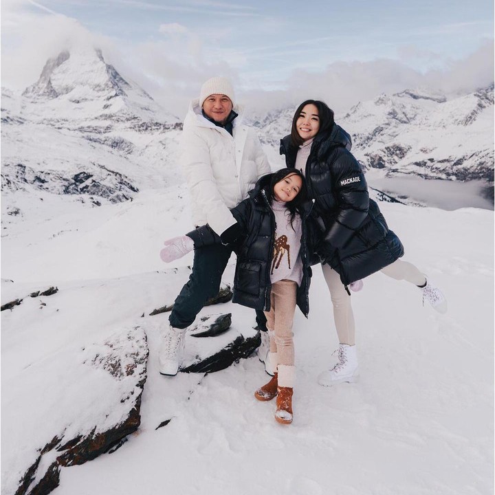 <p>Dari pernikahannya bersama Gading Marten, Gisella Anastasia dikarunia seorang putri bernama Gempita Noora Marten. Berpisah pada tahun 2019, keduanya pun sepakat mengurus sang anak bersama. (Foto: Instagram: @gadiiing)</p>