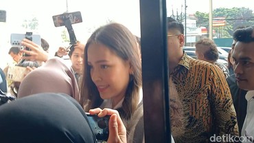 img-title Begini Kondisi Lady Nayoan dan Rendy Kjaernett Usai Alami Kecelakaan