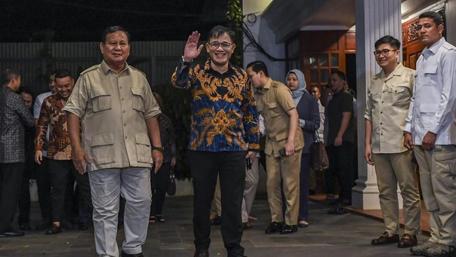 Sekjen PDIP mengatakan surat dari DPP PDIP buat Budiman Sudjatmiko terkait dukungan ke Prabowo akan dikirimkan melalui sekretariat DPP PDIP.
