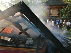 Pura Pucak Renteja di Tabanan Kebakaran, Kerugian Setengah Miliar