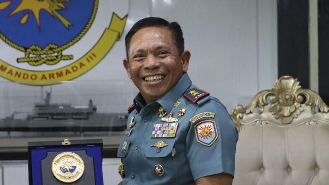 Laksamana Madya (Laksdya) Irvansyah resmi dilantik Presiden Jokowi menjadi Kepala Badan Keamanan Laut (Bakamla) hari ini, Rabu (13/9).