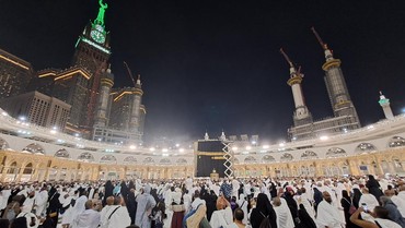 img-title Hikmah Hujan Badai di Masjidil Haram Menurut Ustaz Yusuf Mansur