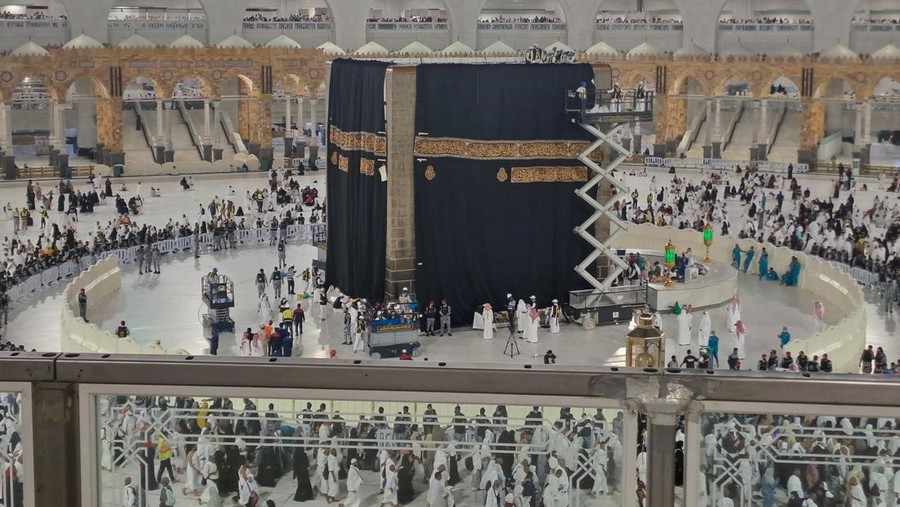 Penggantian kiswah Ka'bah Penggantian kiswah Ka'bah